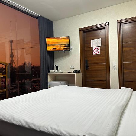Friday Hotel Ташкент Екстериор снимка