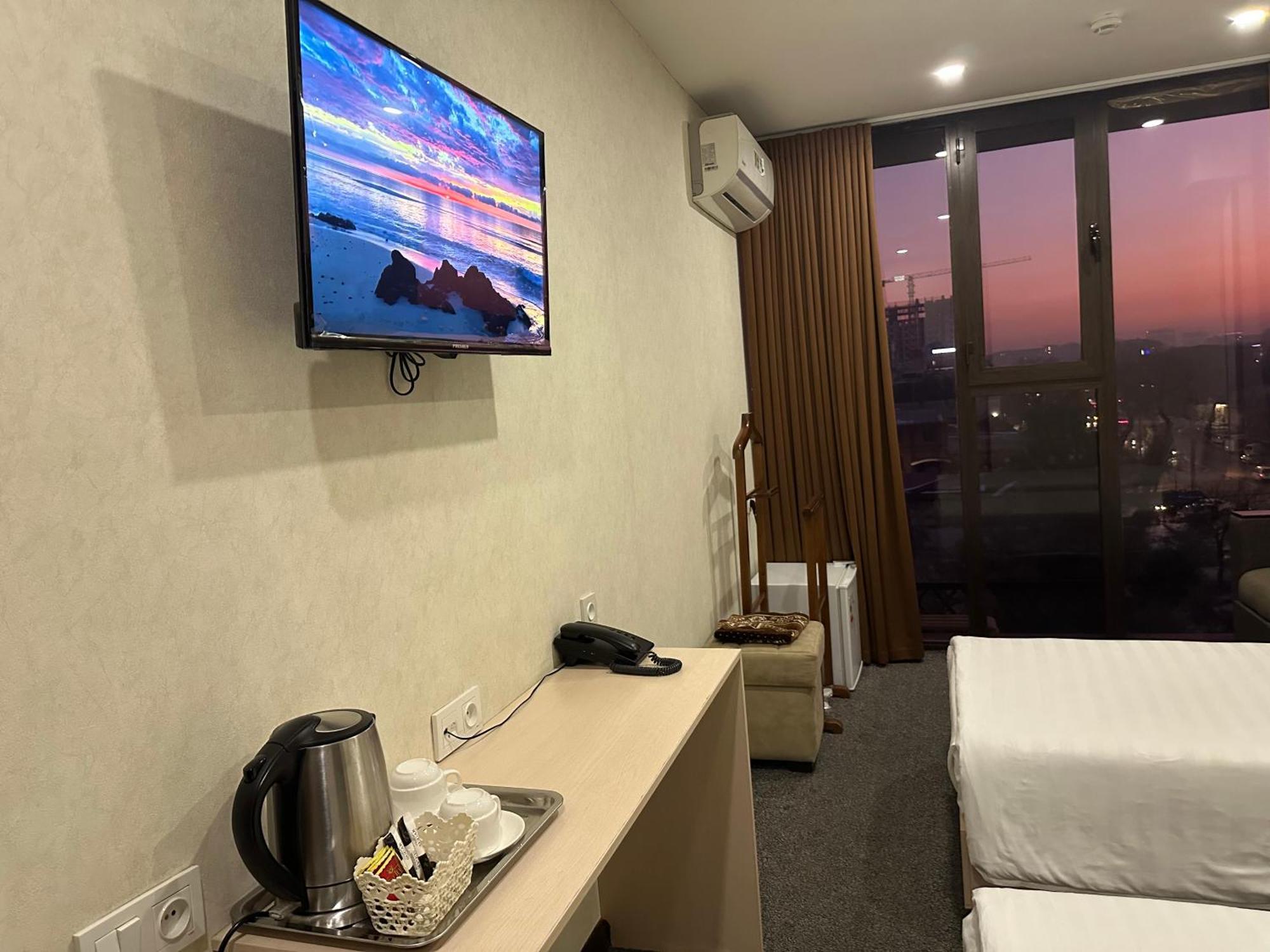 Friday Hotel Ташкент Екстериор снимка